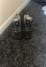 Karrinor Mens Hiking Shoes,size 9.5,new withiut tags