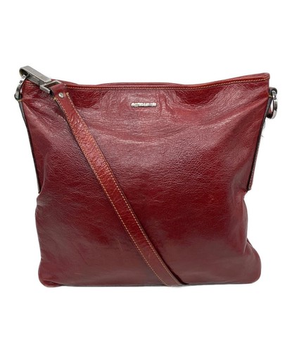 Gucci one shoulder bag red - gucci,