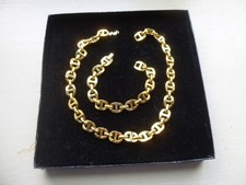 CIRO Gold tone vintage classic