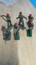 Plastic toy soldiers 1/32