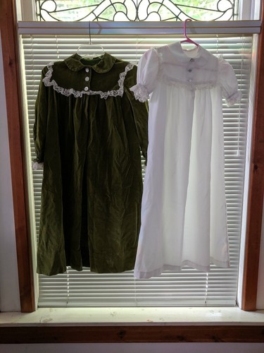 Child costume secret - secret, garden