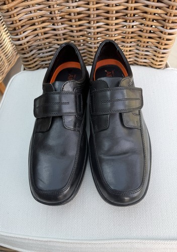 Marks spencers airflex black - marks,