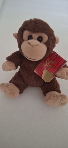 Small sitting down plush - sitting,
