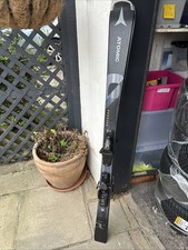 Atomic Redster Q4 Skis with Bindings