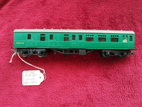 Hornby r28 220 - r28/220 southern, green
