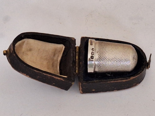 Antique silver thimble - silver, in