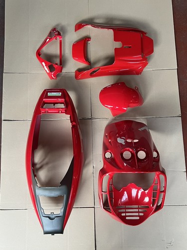 Malaguti f12 red - malaguti, shell