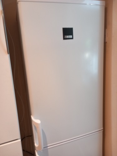 Fridge freezer frost free - fridge,