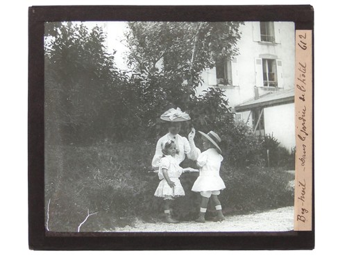 Woman children hotel garden - hotel,