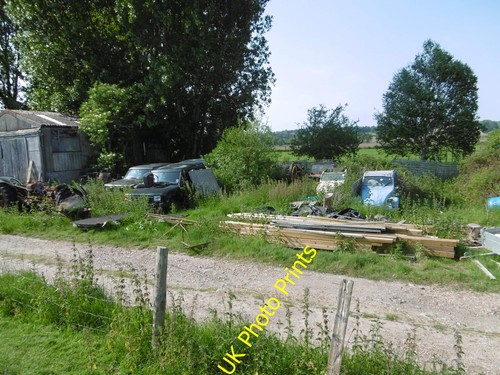 Photo 6x4 vehicle graveyard - photo,