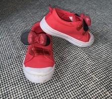 GIRLS ~ 6 ~ RED MINNIE MOUSE Canvas Shoes PUMPS Doodles DISNEY