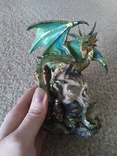 Dragon statue goldfyre nemesis - dragon,