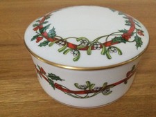 Royal Worcester Holly Ribbons