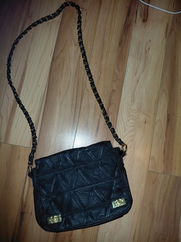 And black shoulder - and, f