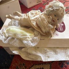 ASHTON DRAKE - Porcelain Doll