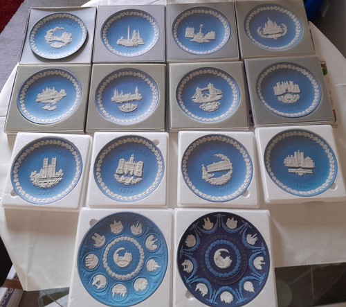 Wedgwood blue jasperware - wedgwood,