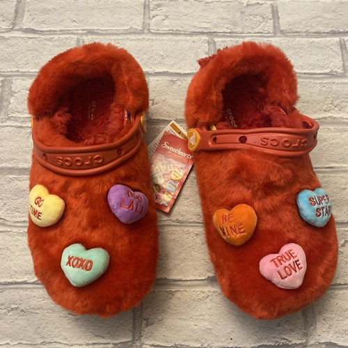 Bnwt crocs red fluffy - bnwt,
