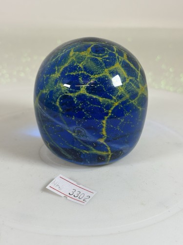 Mdina glass paperweight - paperweight, blue