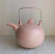 Hornsea Pottery Concept Pink  Swan Lake Teapot 2 Pint Capacity (Slight Second)