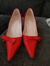Vera Wang Red Satin With Bow