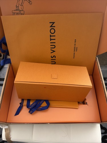 Empty box and bag - empty, lv