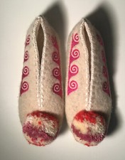 KARAGIANNIS: Women’s