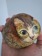 SIGNED HAND PAINTED PEBBLE ROCK CHARMING YELLOW CAT~NOVELTY ART WORK