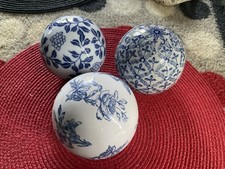 3 CERAMIC CHINESE STYLE BLUE & WHITE DECORATIVE Carpet  BOWLS BALLS 8-9cm