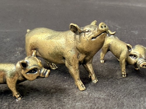 Solid brass pig - 🐖,