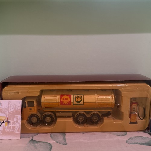 Corgi classics 11501 shell - classics,