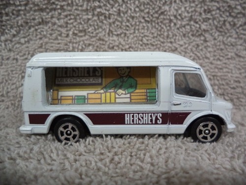 Corgi hershey mercedes benz - hershey's,