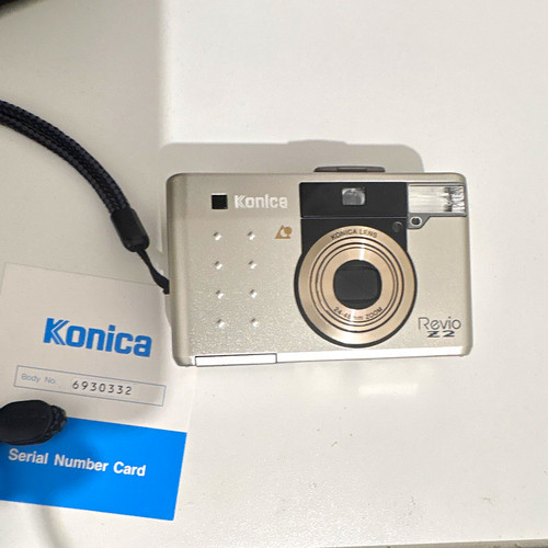 Konica revio 35mm point - z2,