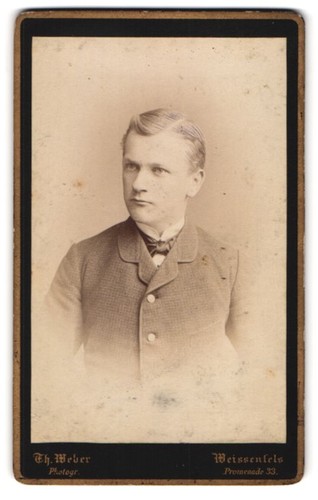 Photograph weber - by, th.