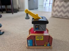 Thomas & Friends Wooden Railway Sodor Shipping Company Crane For Train Track Set