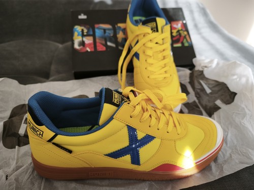 Munich indoor footbal trainers - munich,