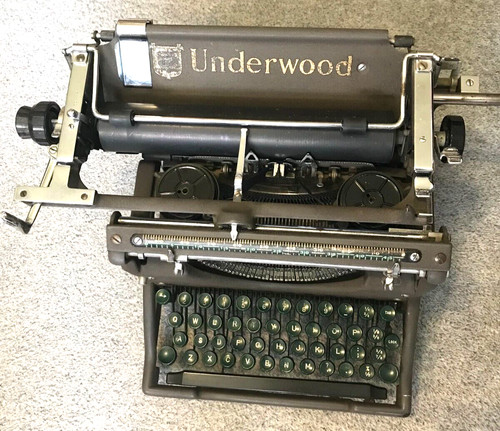 Vintage underwood typewriter - 5,