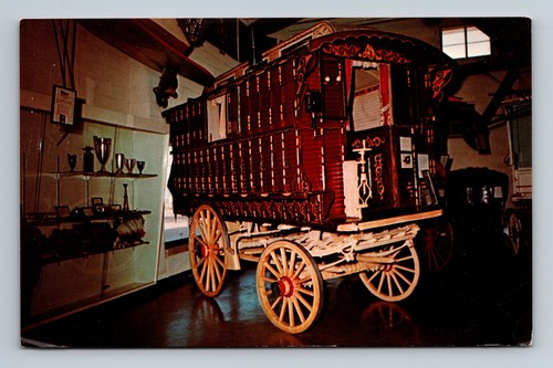 Gypsy wagon pioneer - wagon, village