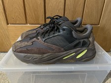 Yeezy 700 - v1 Mauve - UK10