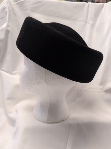 Elegant vintage black felt