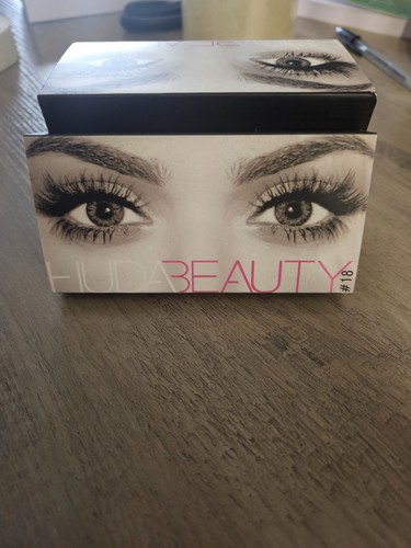 Huda beauty false eyelashes - false,