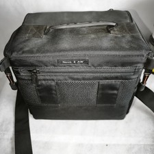 Lowepro Nova 3 AW Camera Large