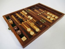 VINTAGE TRAVEL SIZE BACKGAMMON