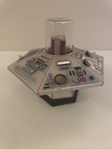 Doctor who figurine collection - doctor,