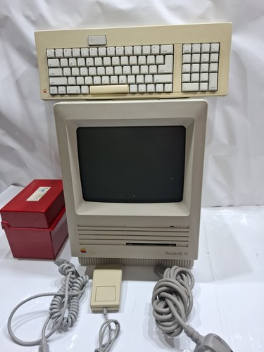 Vintage apple macintosh - vintage,