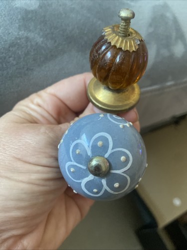 Small door knobs - knobs, drawer