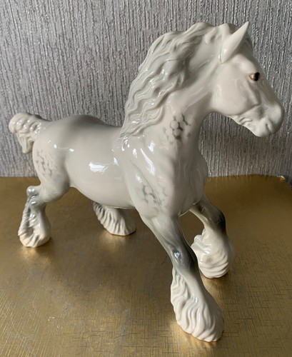 Beswick horse cantering shire - beswick,