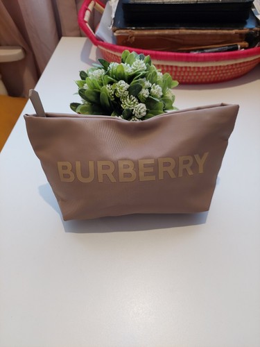 Burberry pouch cosmetic bag - burberry,