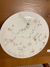 Wedgwood Campion 11" Cake