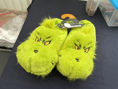 Grinch slippers size - grinch,