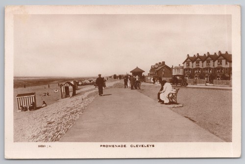Cleveleys promenade beach huts - cleveleys,